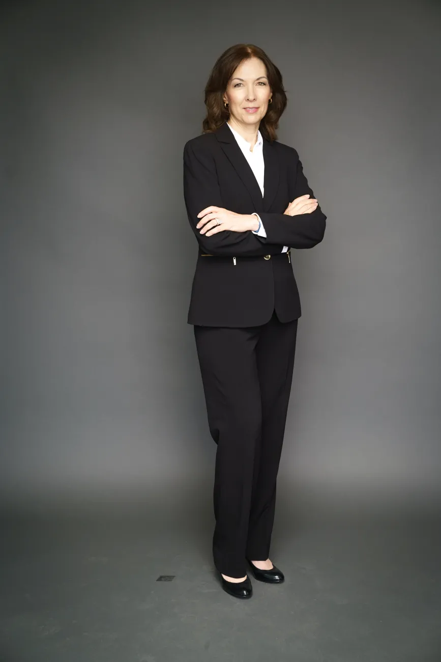 Jennifer Burns headshot